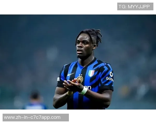 平民球星逆袭足球世界排行榜 解读那些从默默无闻到大放异彩的传奇人物