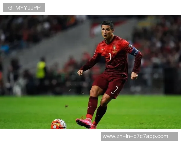 梅西C罗之外全球最受欢迎的五位足球明星及其影响力分析